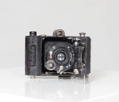 VOIGTLÄNDER, Germany. Appareil photo à soufflet modèle "Perk…