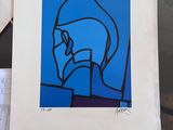 un dessin représentant un homme barbu sur fond bleu