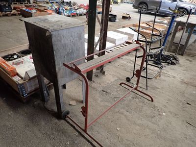 an image of a metal work bench in a garage