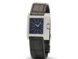 une image représentant une montre-bracelet au cadran bleu et sertie de diamants