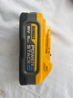 Un compresseur portatif DEWALT CORDLESS 10 Litres 18VXR de 2… (photo 6)