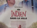 affiche de film représentant un homme et une femme marchant dans une rue