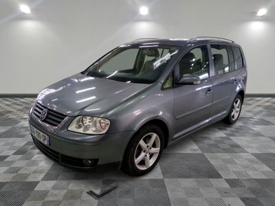 VOLKSWAGEN - TOURAN 2.0 16S TDI 140 SPORT DSG 7PL - GO - Mis…