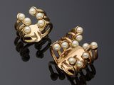 paire de boucles d'oreilles à clip en or et perles