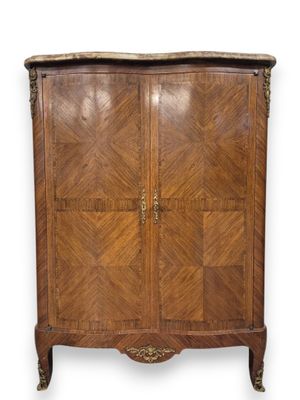 armoire ancienne en bois à deux portes et deux tiroirs