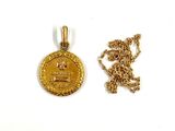 deux bijoux, dont une pièce d'or et une chaîne en or