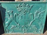 a statue of a lion with a crown on it ' s head