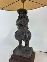 Lampe en bois sculpté à décor de paysan breton les bras croi… (photo 2)