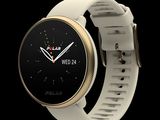 un gros plan d'une montre connectée sur fond noir