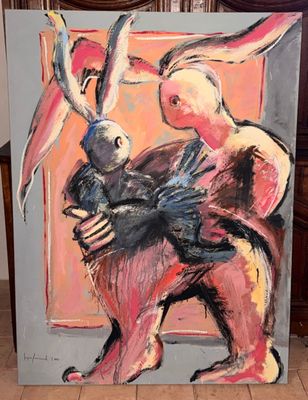 une image représentant un tableau où l'on voit un homme tenant un lapin dans ses bras