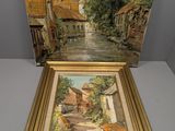 un tableau représentant une scène de village avec une rivière au premier plan et un tableau représentant une scène de village avec une rivière à l'arrière-plan