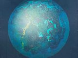 une image représentant un tableau d'une planète bleue sur laquelle se trouve une personne