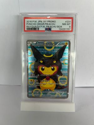 Carte Pokémon gradée Pikachu poncho 2016 psa 8, 231/xy-p