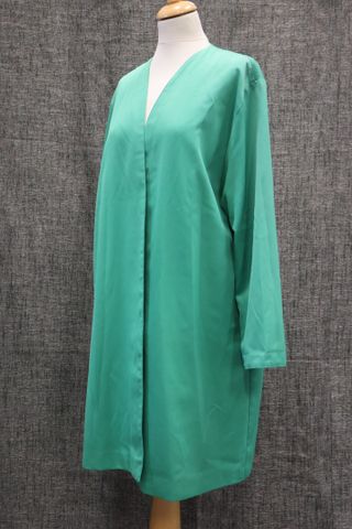 GIVENCHY « En Plus » - Longue veste fluide ¾ verte. Taille 38. Tr...
