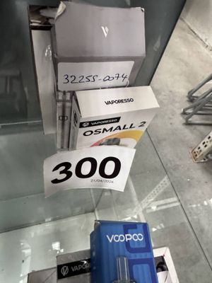 Un lot de 3 cigarettes électroniques