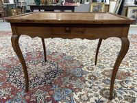Petite table "cabaret " en bois fruitier, le plateau de form… (photo 3)