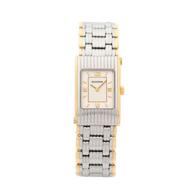 une montre pour femme avec un bracelet bicolore or et argent