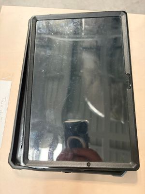 une personne se prenant en photo dans un miroir