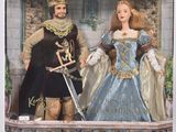 deux poupées représentant un homme et une femme vêtus de costumes médiévaux
