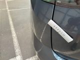 a sticker on the back of a car that says valanto