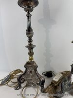 Réunion de deux pique-cierge argenté de style Louis XIV mont… (photo 2)