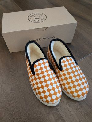 Paire de charentaises de marque CHAUSSE MOUTON