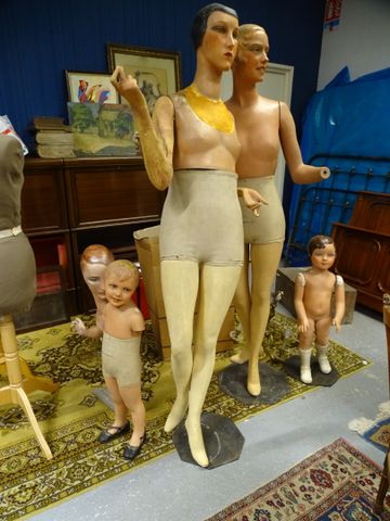  VINTAGE : Ensemble de mannequins anciens, en résines, joint lot ...