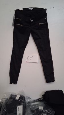 Lot de 50 pantalons femme skinny, coloris noir, différentes …