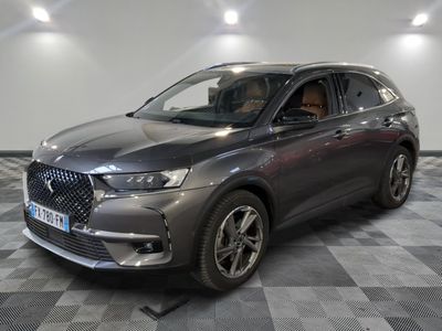 the new dsx suv is parked in the showroom at the showroom