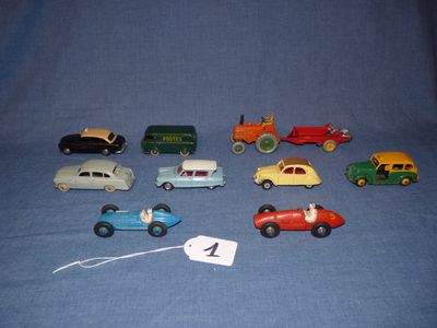 10 miniatures DINKY TOYS en bon état d’usage sans boites : 2…
