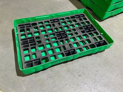 Un lot de 2 bacs de rétention/palette de marque Schoeller Al…