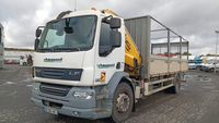 CAMION PLATEAU GRUE CAGE DAF 4X2 FA LF55 équipé GRUE HYVA HB…