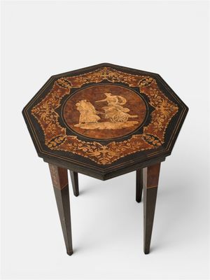 une image représentant une table ornée d'un motif
