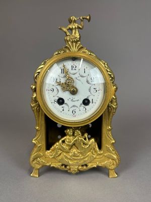 PENDULETTE BORNE en bronze à décor de rinceaux, feuilles d'a… - Photo 1