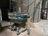 une machine qui est à l'abandon dans la boue