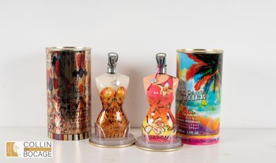 Plusieurs types de parfums sont alignés sur une table