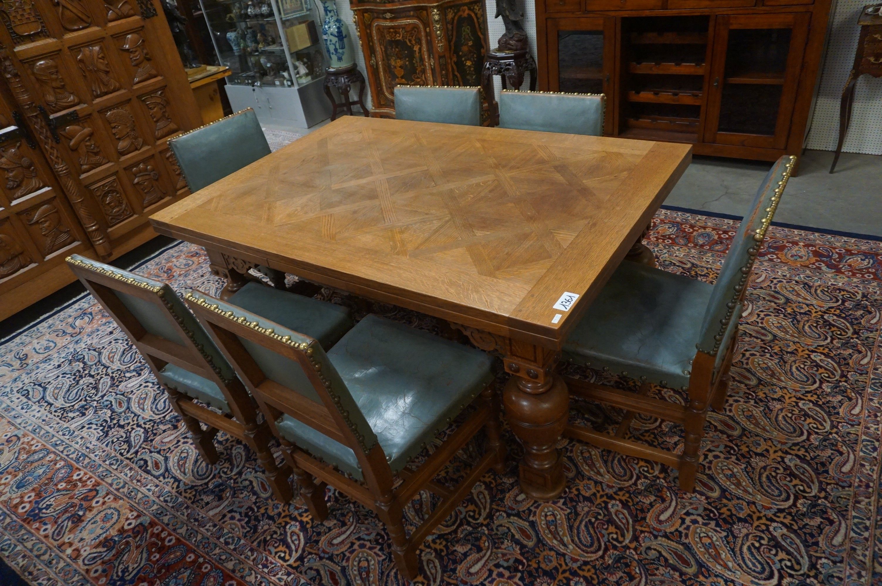 belle table néo-Renaissance avec 6 chaises assorties - chêne…