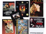 Diverses affiches de films sont exposées sur un fond blanc
