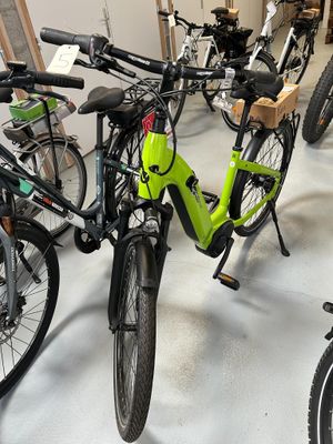 Vélo électrique VELO DE VILLE AEB 400 Classic - Photo 1