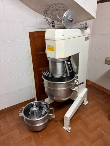 Batteur PHEBUS PH 401 S de 1994 avec deux cuves (20l et 40l), ave...