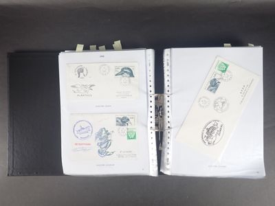 1 gros classeur de plus de 215 lettres et cartes des Iles CR…
