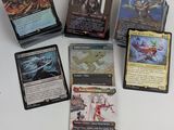 beaucoup de cartes sur la table