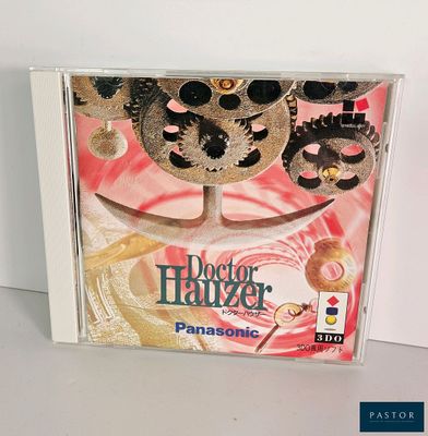 un CD sur lequel figure l'image d'une paire de masques