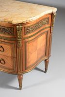 Commode à côtés galbés en placage de bois de rose ouvrant pa… (photo 2)