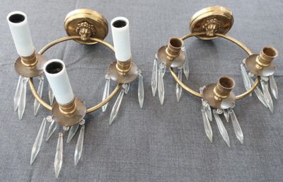 paire d'appliques murales en laiton et cristal