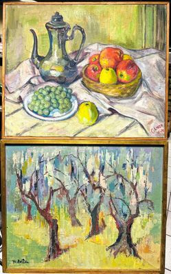 trois tableaux représentant des fruits et une théière posés sur une table