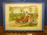 une vieille photo représentant une photo d'une famille dans une voiture
