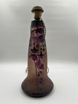 Eugène VAL et Cie (1890-1940) Vase piriforme monté en lampe.… - Photo 1