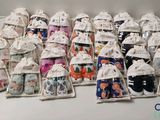 a lot of small bags that are sitting on a table