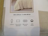 a picture of a picture of a bed in a box